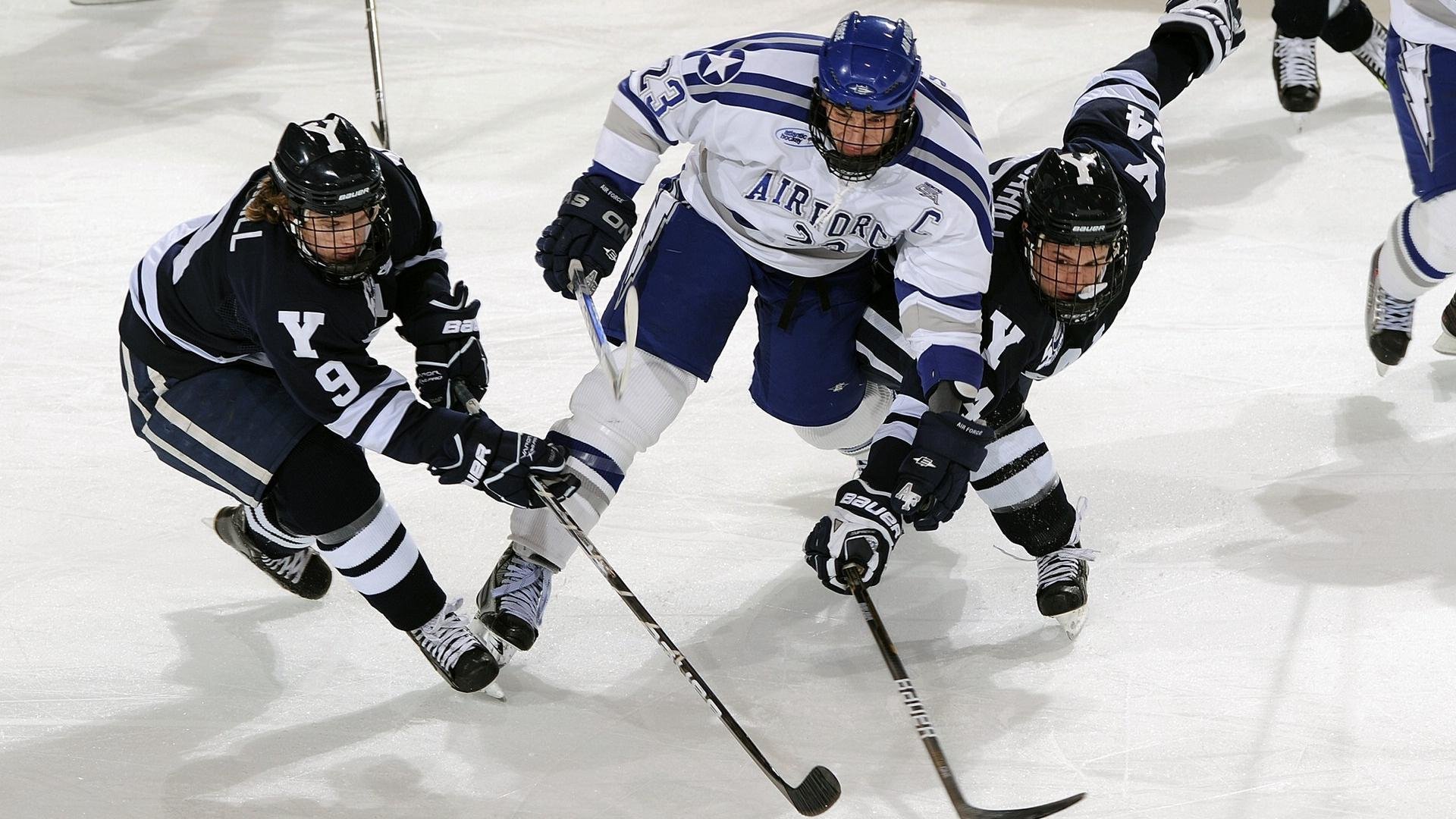 柯洁拼尽全力艰难取胜围棋名人赛,柯洁围棋冠军