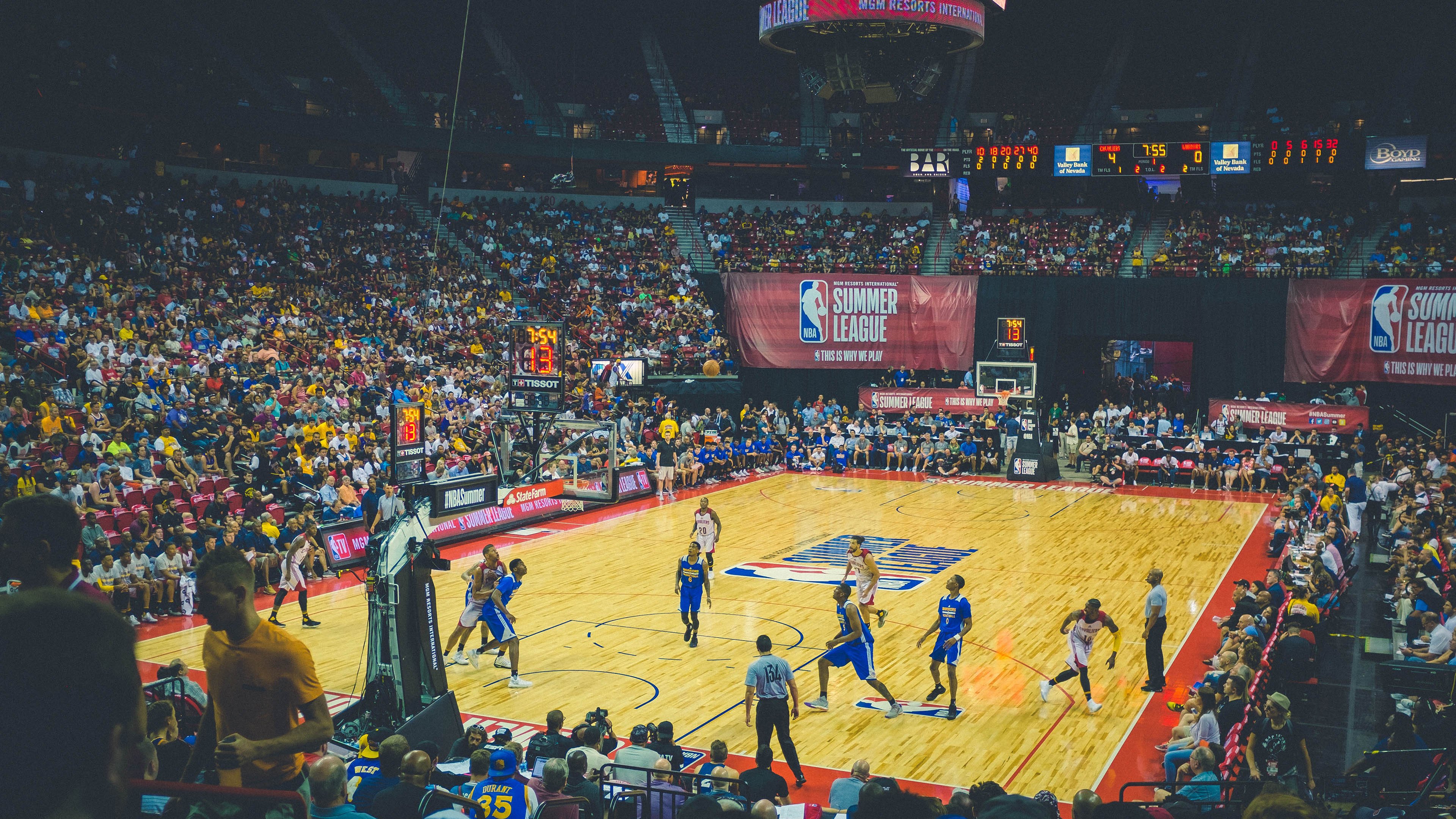 维尔·冯·威克：在进攻端展现巨大的威胁，助力南非队攻占场面，维克多冯华尔兹